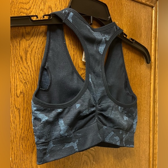 Gymshark Adapt Camo Seamless Racer Back Sports Bra - Savanna | Navy EUC! - Picture 9 of 15